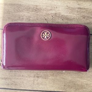 Tory Burch Patent Leather Zip Wallet